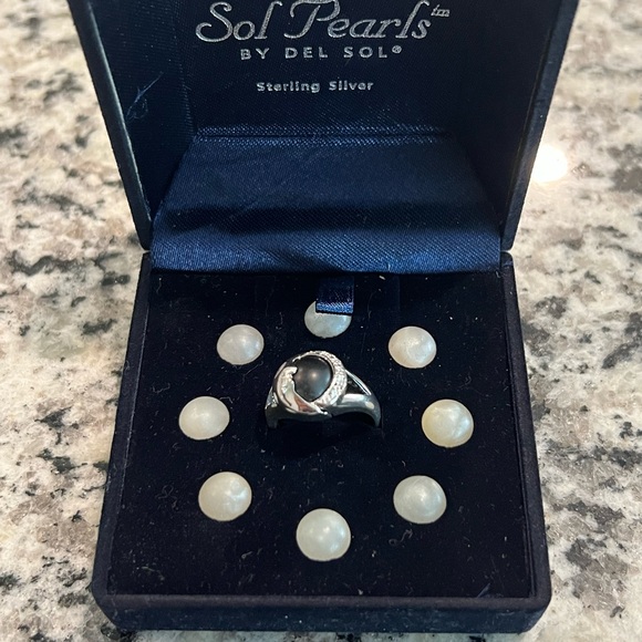 Del sol pearls ring NWT - Picture 2 of 3